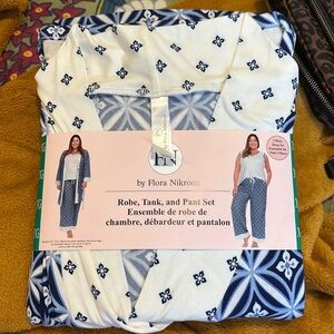 NWT Flora Nikrooz Robe Pants & Tank Set XL